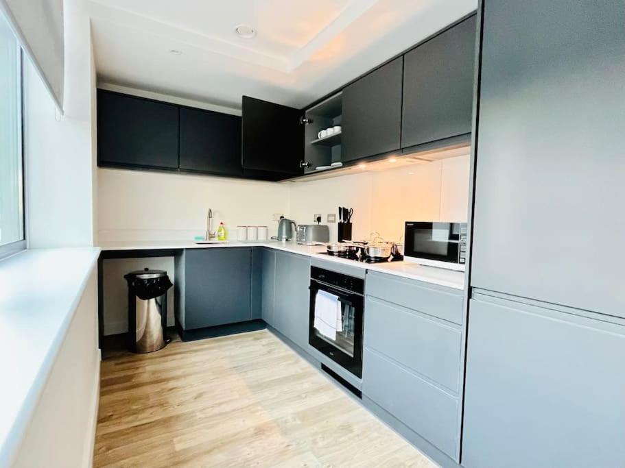 Modern One Bedroom Apartment Near Old Trafford Stadium Manchester Esterno foto