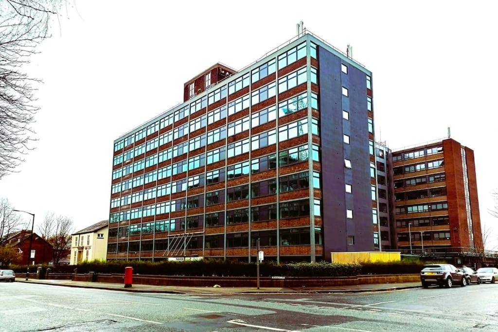 Modern One Bedroom Apartment Near Old Trafford Stadium Manchester Esterno foto